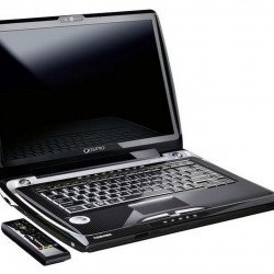 Лаптоп TOSHIBA Qosmio G30-10B-3G, Intel Core 2 Duo T7600 (2.33GHz, 4M), 3GB DDR II, 2x200GB HDD, HD DVD-ROM, 17