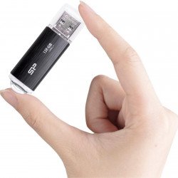 USB Преносима памет SILICON POWER USB памет SILICON POWER Blaze B02, 128GB, USB 3.2 Gen 1, Черен